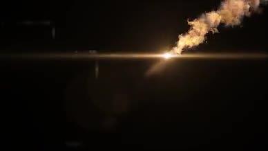 大气壮观陨星坠落带通道视频的预览图